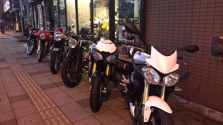 立ちゴケでハンドルが曲がった？歪みの確認方法と修正・交換の目安